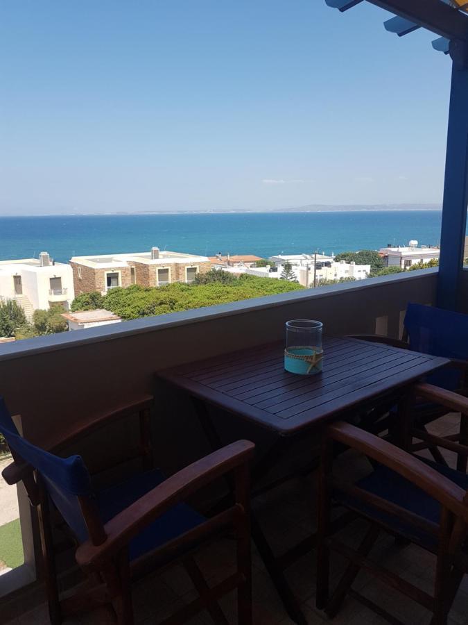 Evangelia Karfas Exterior foto
